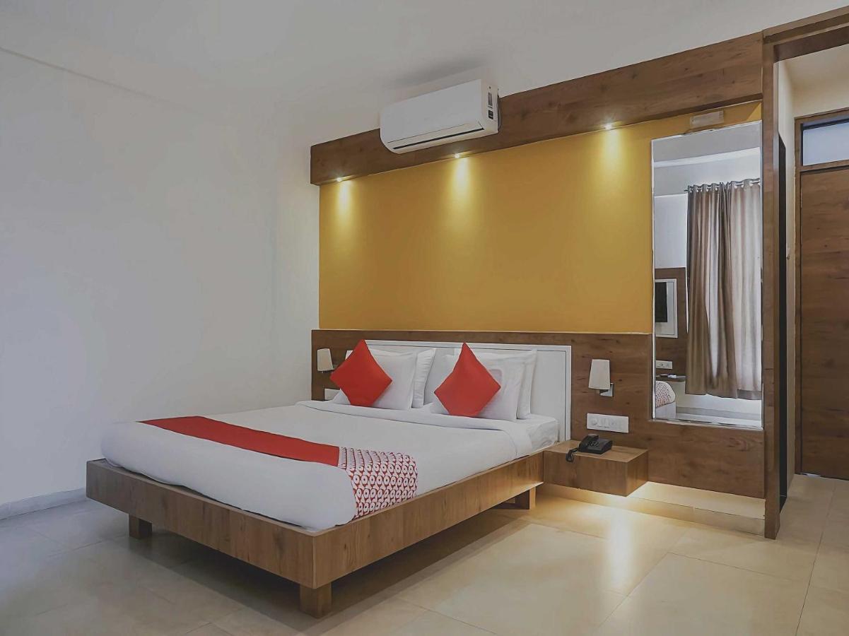 Collection O Sanskruti Resort Shirdi Esterno foto